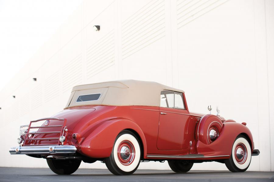  Packard Twelve Victoria Convertible 1938 года  (фото 11 из 12)